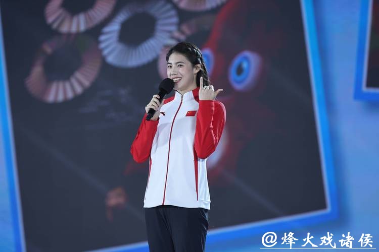 张雨霏谈全运会:有在慢慢“变回小将” 张雨霏谈全运会:有在慢慢“变回小将”