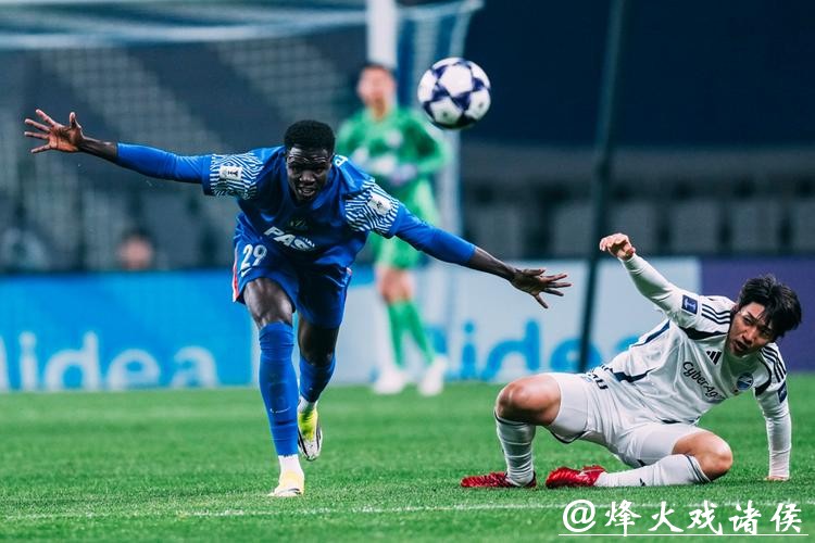 铭记场面 | 申花新援首次亮相,亚冠赛场不敌町田泽维亚 铭记场面 | 申花新援首次亮相,亚冠赛场不敌町田泽维亚